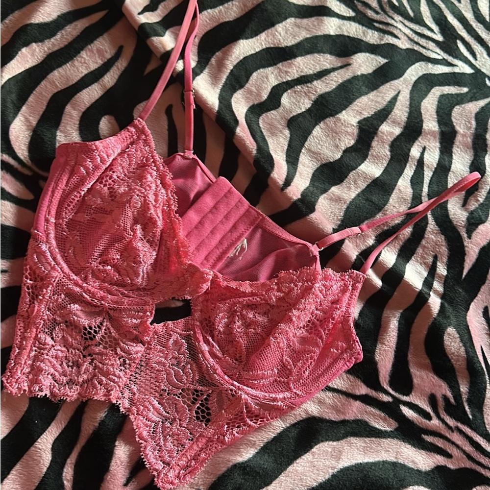 Elegant Pink Lace Bralette